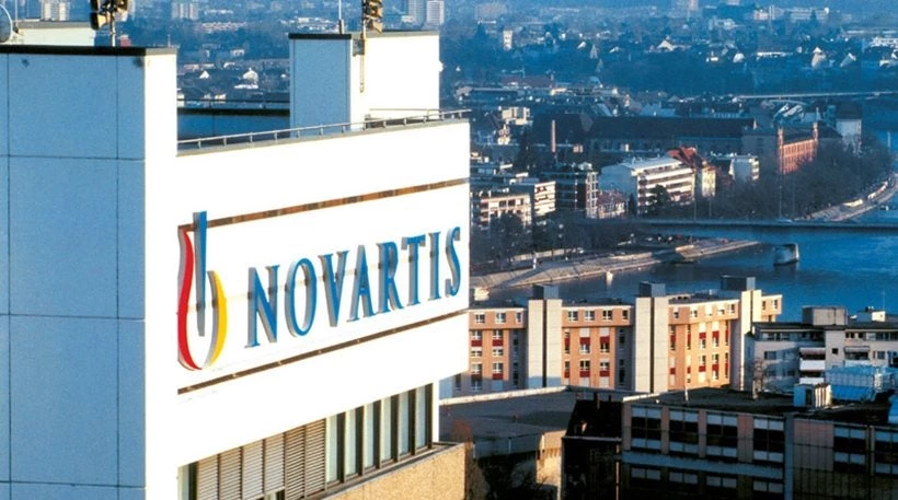 Novartis: Τι κατέθεσε ο ένας προστατευόμενος μάρτυρας για τη μίζα των €40 εκατ.